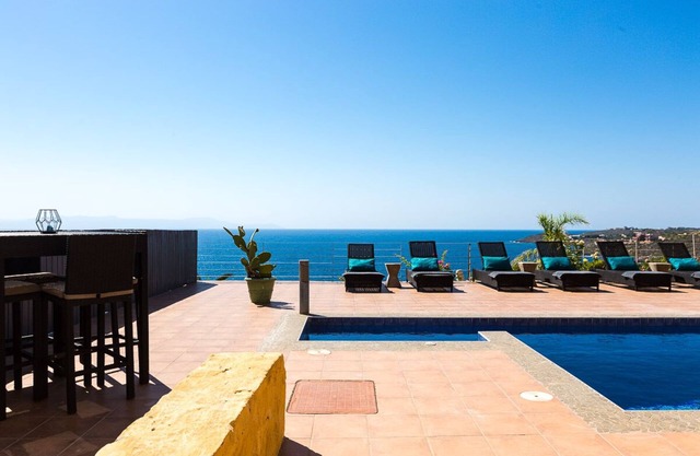 Yellow Dream Villas - Villa Maya