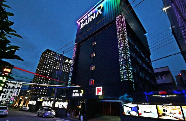 Yeosu Luna Hotel