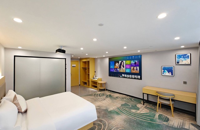 YESTE HOTEL