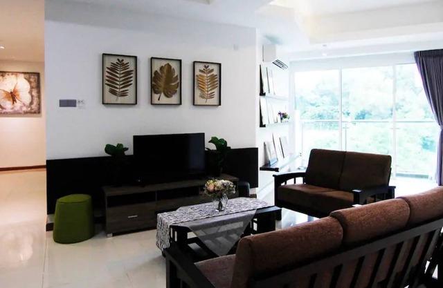 YO.OM Families Gateway Luxury Condo 6-9 Pax