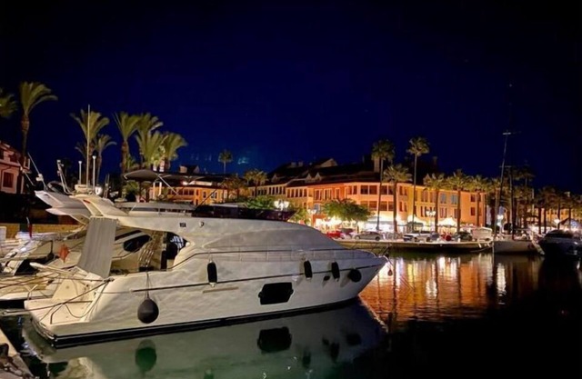 YOLO Spaces Sotogrande - Sea View Penthouse