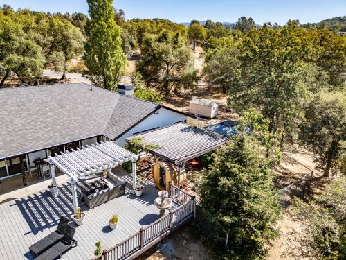 Yosemite Luxe Family Lodge - Spa, Theater, Sauna, EV, Game Room, Poker Table