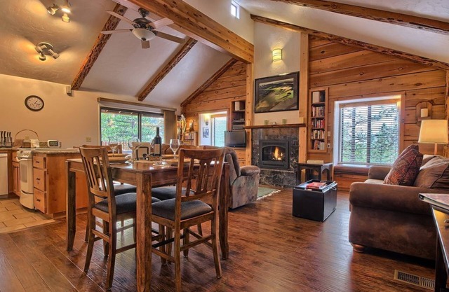 Yosemite Refuge Inside Yosemite National Park - just remodeled!