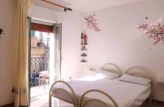 YOU ARE WELCOME, House in historic center in San cataldo, kind neighborhood