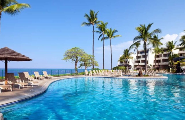 You Found It! Kailua-Kona Getaway! 3 Modern Units, 4 Min. Walk to Haleo Luau!