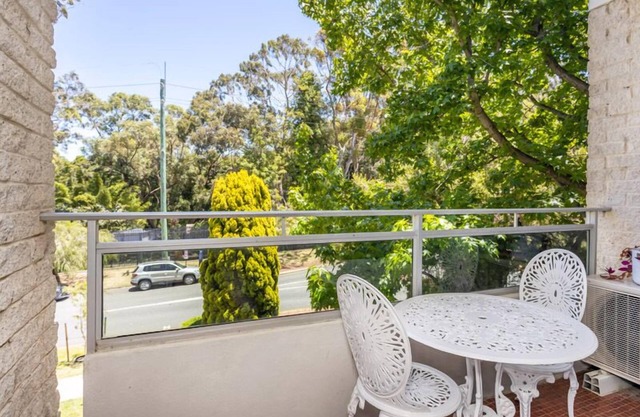 You will love this unique location of this renovated 2 bedroom apartment with modern amenities oppos