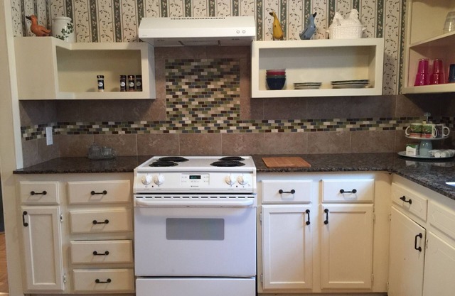 You will love to cook in this Kitchen! It is loaded with space! Fully Sanitized!