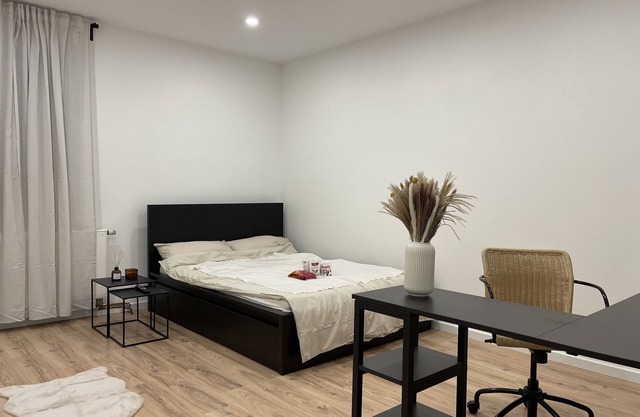 Your apartment offers you a charming ambience in the south of Hamburg.