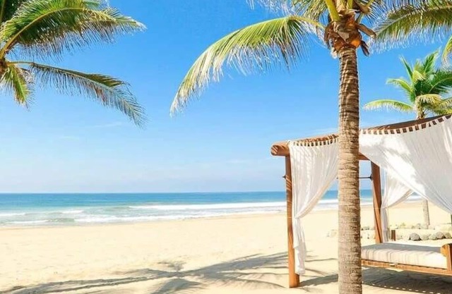 Your Dream Vacation Awaits at our Beachfront Villa