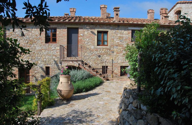 Your Home in Tuscany near San Gimignano !