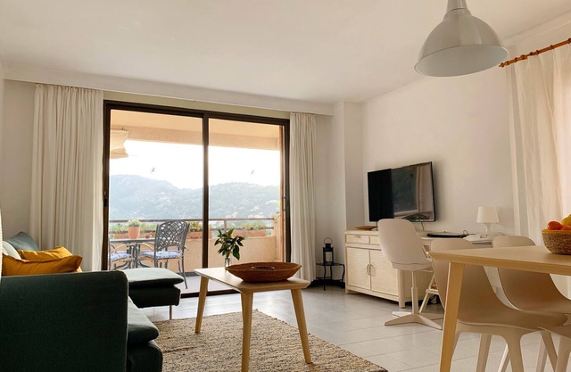 Your holiday in Mallorca between sea and mountains