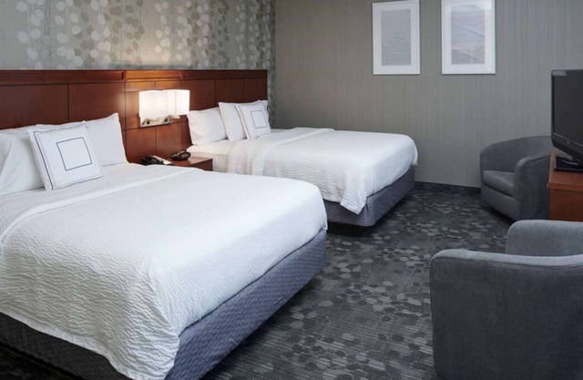 Your Home Away From Home! Indoor Swimming Pool, Pet-friendly Property!