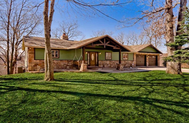 Your Ozark Family Hideaway Awaits You On Beaver Lake