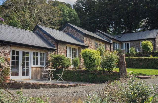 Ysfael - 1 Bedroom Studio - St Ishmael's