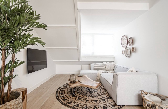 Yucca Beachhouse - Luxury Loft Apartment