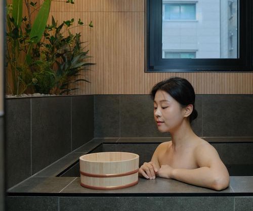 Yuhyu Ryokan Hotel