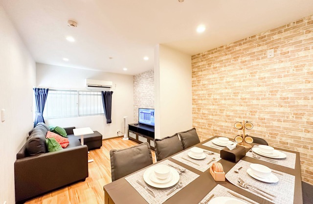Z Apartment USJ, 3 bed rooms, 2 bathrooms, 2 toilets, Full Kitchen Apartment