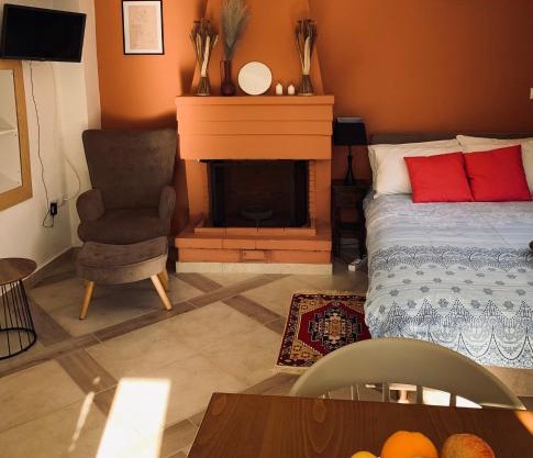 Zacharos Elegant Studio
