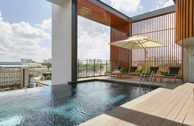Zazz Urban Ho Chi Minh Hotel