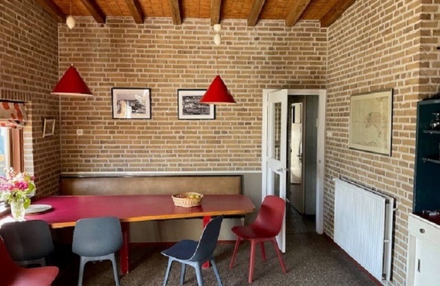 Zeemeermin - Retro Beach House nestled in the dunes