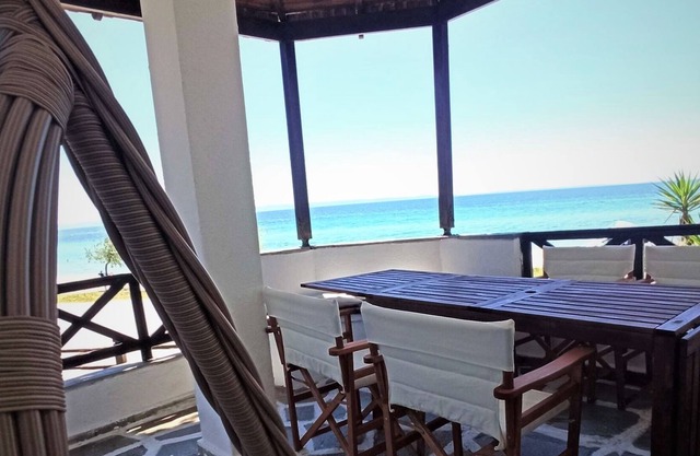 Zennova #22 Nikiti Sea Side House