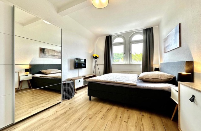 Zentral gelegene DG-Wohnung mit 4 Schlafzimmern