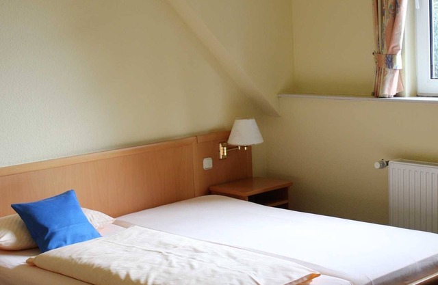 Zimmer 15 Aufbettung Möglich - Restaurant und Hotel Vom Land zum Meer