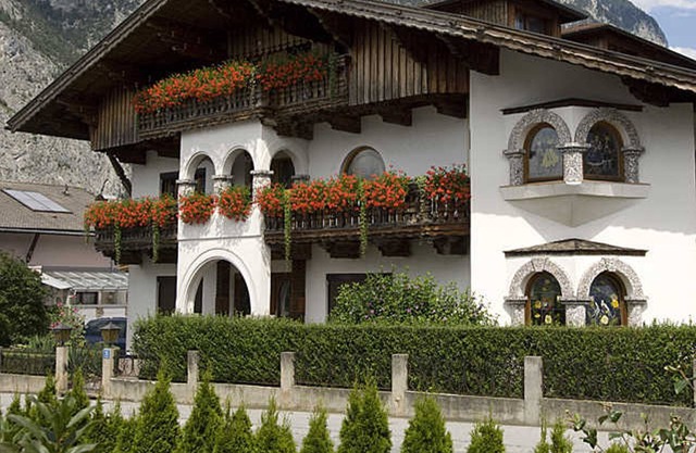 Zimmer A 1 - Gästehaus Gattringer