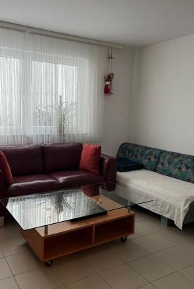 Zimmer mit eigenem Bad und Küche in Reihenhaus