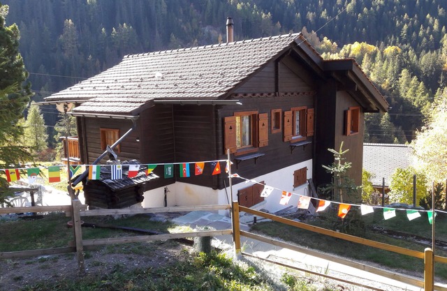 Zinal-Ayer spacious, family friendly chalet for 4