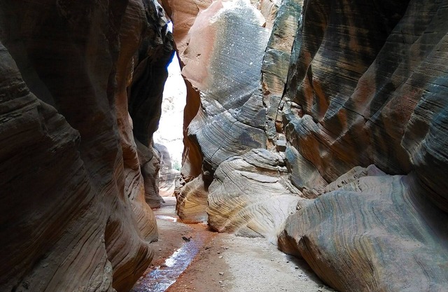 ZION * BRYCE Midway 3-Story Cabin