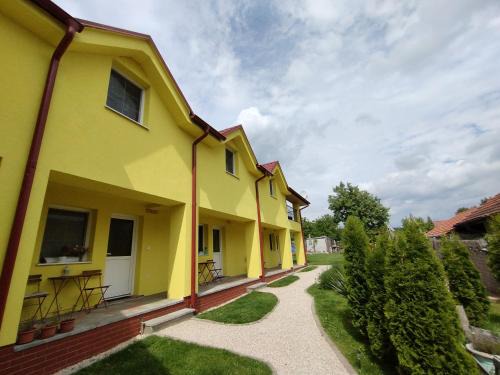 Zlatno 66
