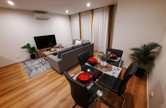 ZMITH Apartment - BROOKEn(Near AIS, GIO Stad., UC & Nth - Canberra Hosp)
