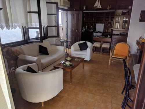 Zoe Apartment