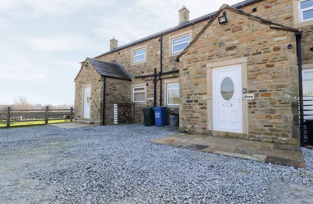 ZOEY COTTAGE, family friendly, luxury holiday cottage in Skipton