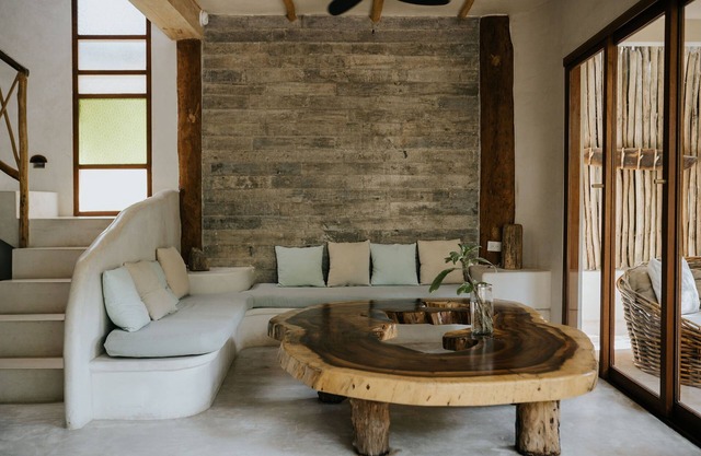 Zorba Villa 4 - Exclusive 3BR Villa on the beach! Sleeps 8.