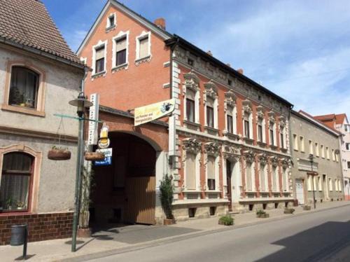 Zum Bauernhof mit Pension