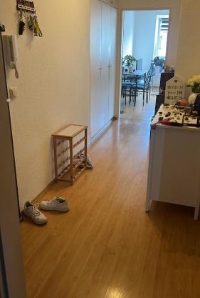 Zwei Zimmerwohnung, Balkon mit Blick auf den Rheinturm