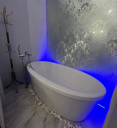 Prymors'kyi district Apartment | на ПЛЯЖЕ Отрада, Французский бульвар Просторный 2 комн Luxury апартамент , центр ЖК Париж