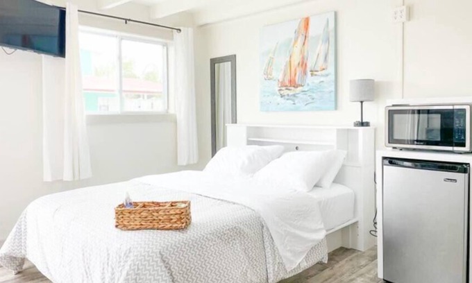 West Ocean City Resort | 01. Charming one-bedroom resort with pool
