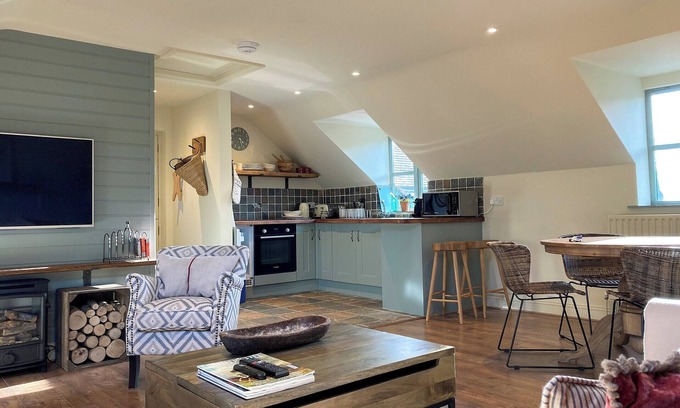 Teffont Evias Cottage | 1 bedroom accommodation in Teffont, near Salisbury