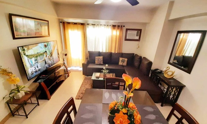 Socorro Condo | 1 master bedroom and 1 small bedroom in condo unit at Manhattan plaza