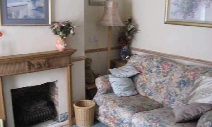 St Albans Cottage | *10 % off/wk 15%/m* Quirky peaceful haven character cottage conservation area.