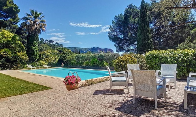 Cassis House | 100 m² House ∙ 3 bedrooms ∙ 6 guests