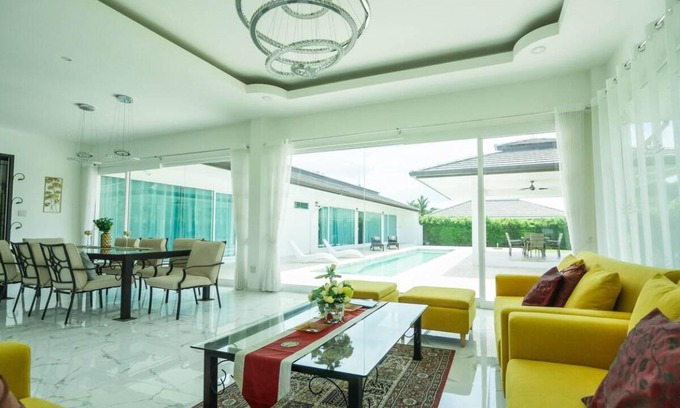 Chumphon Villa | 1000 m² Villa ∙ 3 bedrooms ∙ 10 guests