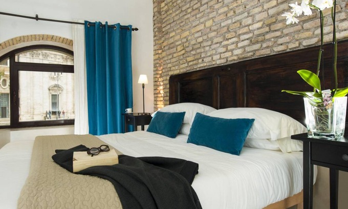 Rione VI Parione Apartment | 105 m² Apartment ∙ 3 bedrooms ∙ 6 guests