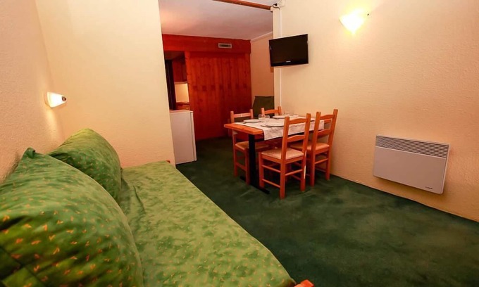 Arc-1800 Apartment | 10m from ski slopes, 9th floor, balcony, tv, 25m², Les Arcs