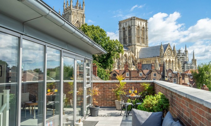 York Apartment | 11 Stonegate Court - a family break that sleeps 4 guests in 2 bedrooms