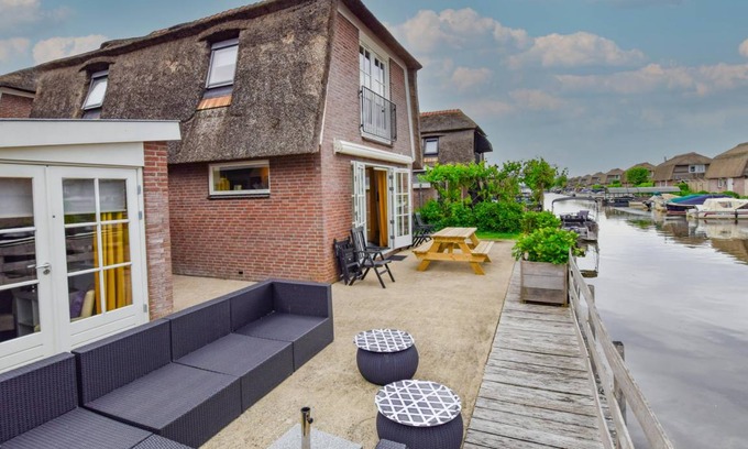 Municipality of Stichtse Vecht House | 120 m² House ∙ 3 bedrooms ∙ 6 guests