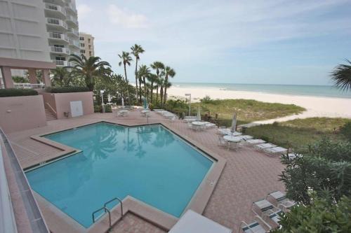 Sand Key House | 12B Crescent Beach Club